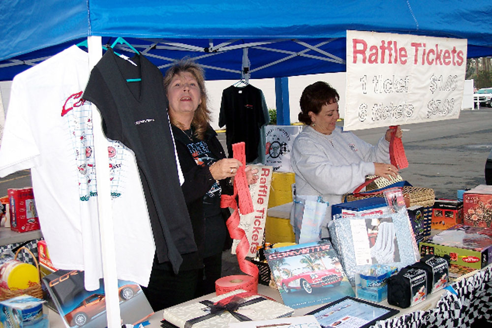 002 Raffle tent